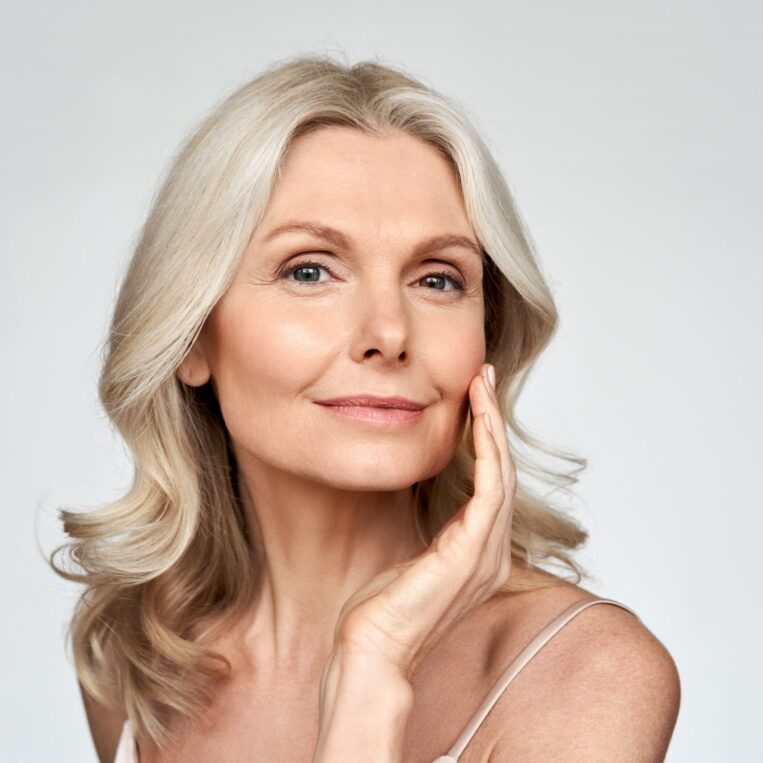 Facelift surgery to tighten loose skin in the face and neck