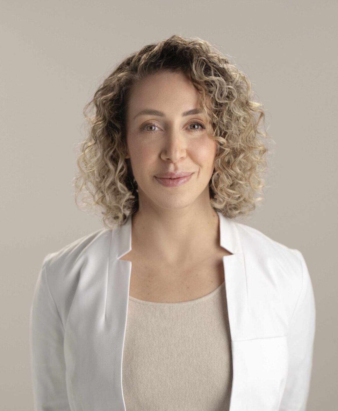 Dr. Michelle Sieffert - Plastic Surgeon