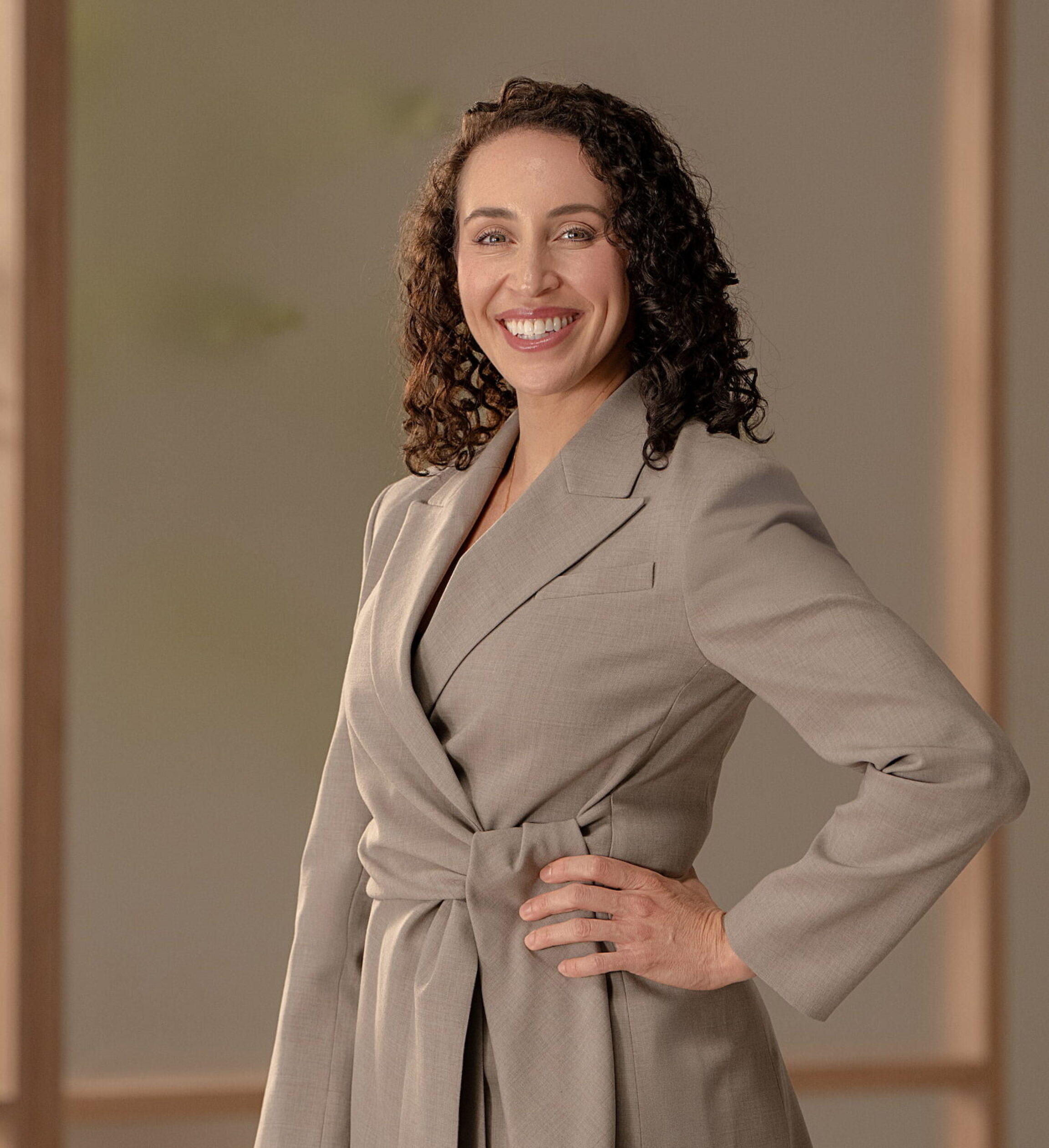 Expert neck lift surgeon, Dr. Michelle Sieffert